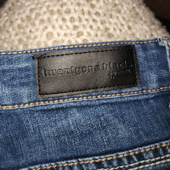 Twentyone Black by rue21 Bootcut Jeans – Size 11/12 **hemmed – 28” inseam** - Picture 11 of 11